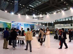 3大品牌齐亮相 电子博览会酷派展台掠影