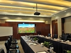 松下投影解决方案为华为会议室添彩