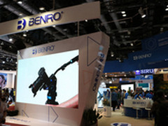 2015P&E现场直击 百诺三脚架展台一览