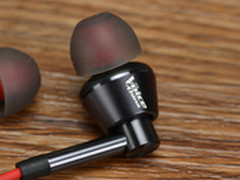 1MORE活塞入耳式耳机京东上市售价129元