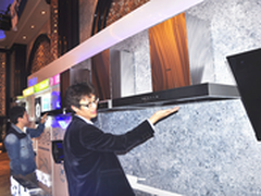 海尔深腔自净芯油烟机将升级厨电配置