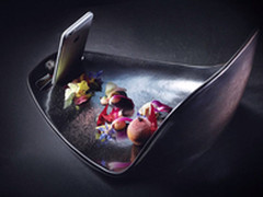 一家给食客定制特殊盘子拍照的餐厅