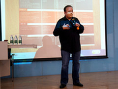 互联网创业家.“CLUB”创始人北外讲座