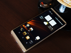 全金属机身/镜面玻璃 颜值手机1999上市