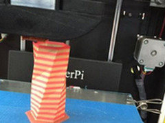 多彩打印世界 德团队研发有色3D打印机