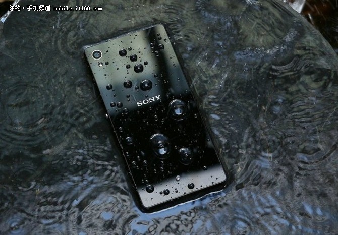 解决发热 索尼Z3+配新版骁龙810-IT168 手机专