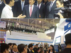 电信董事长王晓初亲身体验天翼流量800