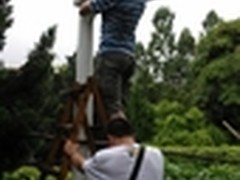 路杆上的名校高材生