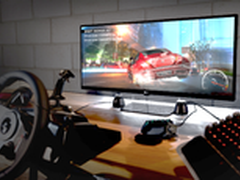 LG 21:9宽屏显示器亮相CHINA JOY 2015