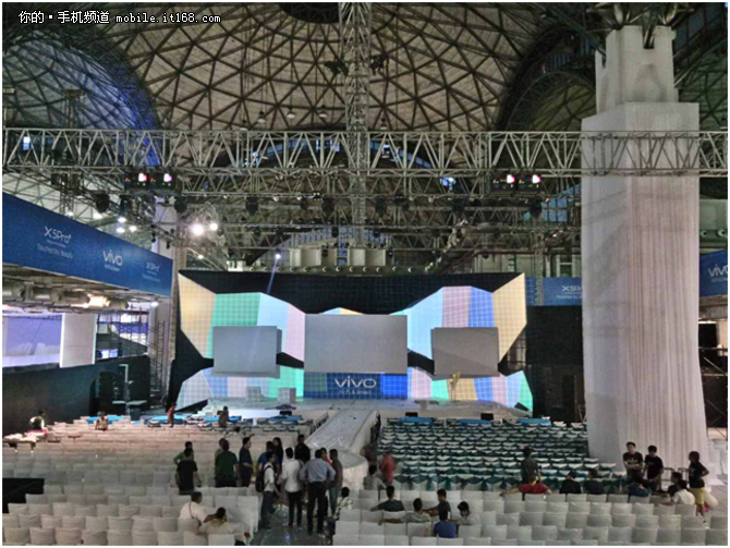 宝莱坞影后助阵 vivo召开印度发布会-IT168 手机专区