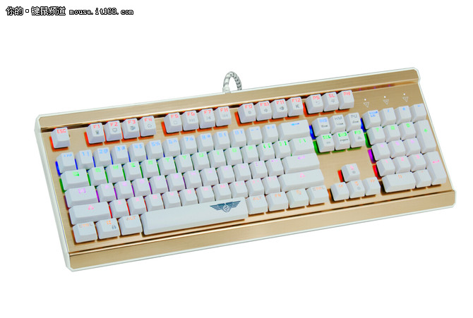 土豪金配色 新贵GM600机械键盘仅售499
