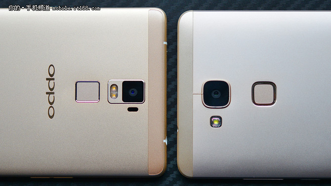 左:oppo r7 plus,右:华为mate7