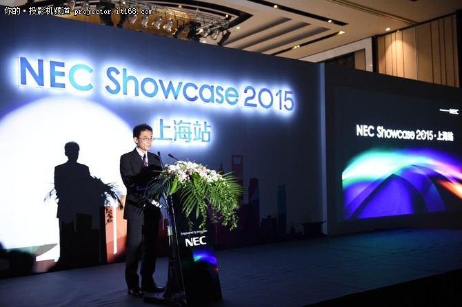 黑田敦现身“NEC Showcase 2015“会场