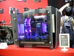 华硕显卡定制MOD主机亮相ChinaJoy