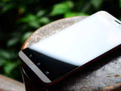 4GB超大运存 华硕ZenFone2全民版1299元