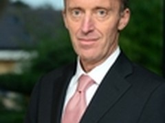 云时代的全球化模式让技术与人形成合力