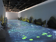 松下投影机走进