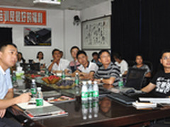 黄山永新股份高管访问芬尼空气能热水器