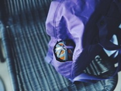 一罐可乐？艾特铭客蜘蛛侠诠释轻量便携