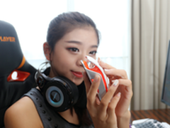 与美女揭开腹灵魔焰鼠标水晶球里的秘密