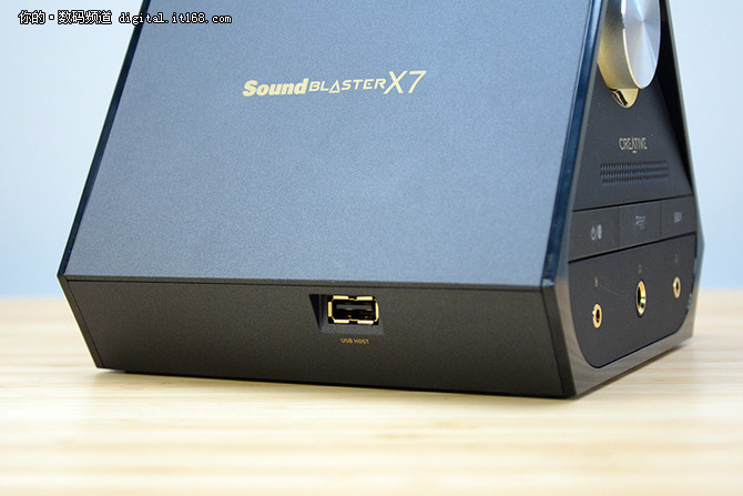 超全能化桌面一体机 创新声霸卡X7评测