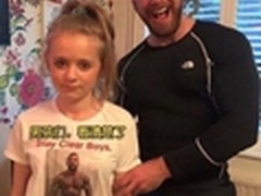 护花使的素质+修养 老爸携手打印机补刀