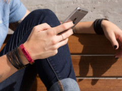 私人健康助手 JAWBONE  UP系列多彩亮相
