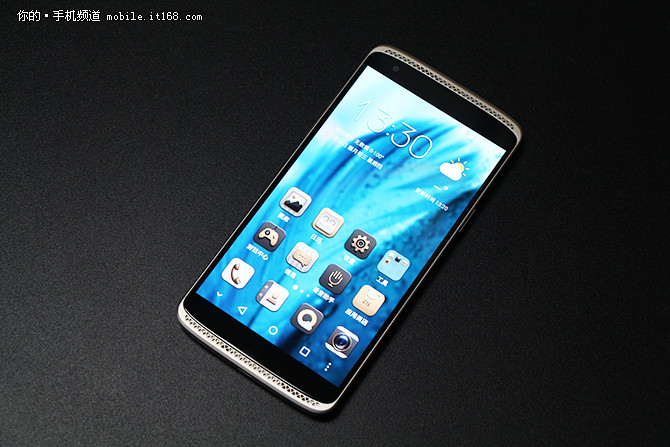 中兴AXON mini评测