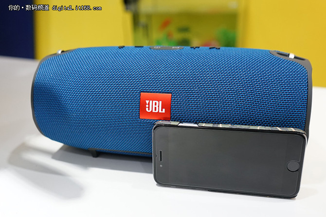 防泼溅大能量 JBL Xtreme蓝牙音箱评测