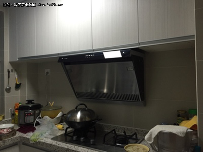 老板和方太抽油烟机侧吸好还是顶吸好-IT168