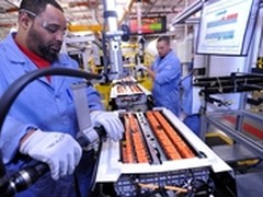 福特汽车加速电气化车型电池研究与开发