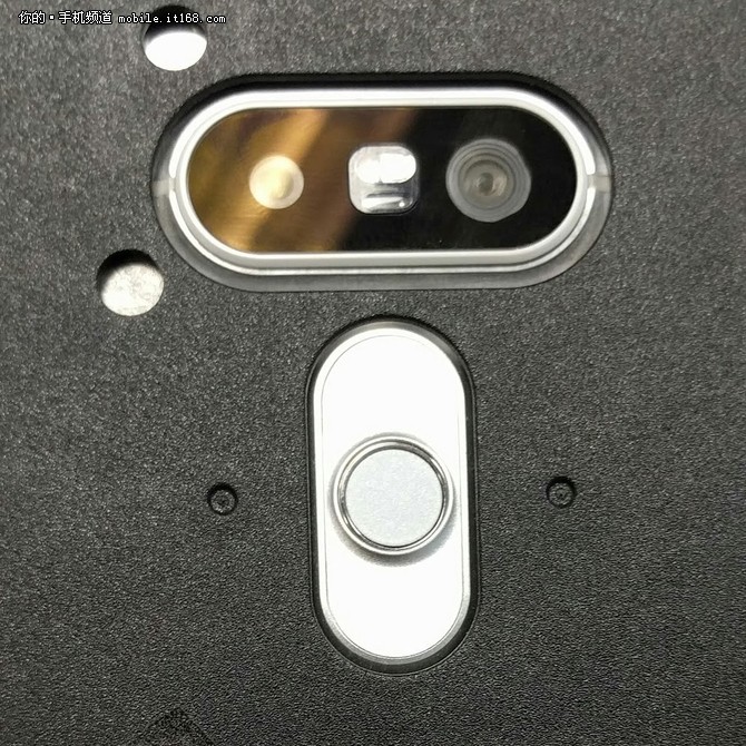 5.3寸屏+双镜头 LG G5原型机曝光
