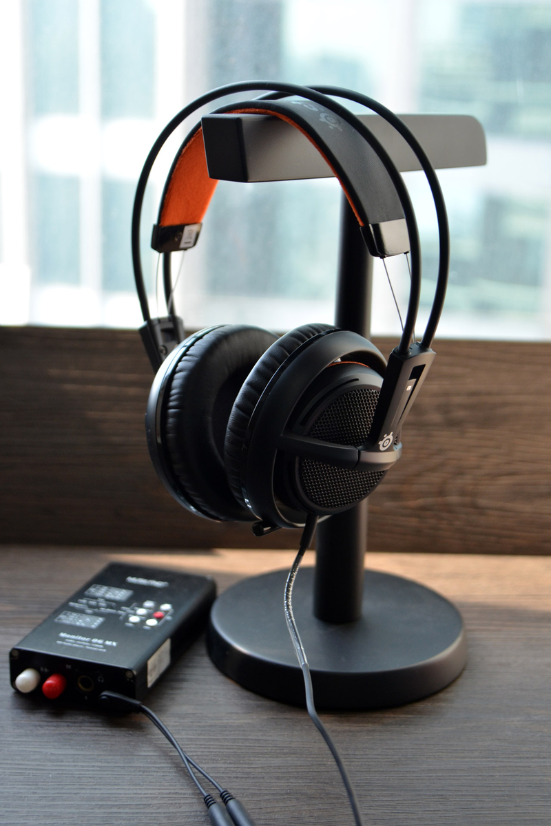 【图】电竞也要时尚 赛睿西伯利亚200耳机试玩