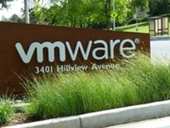 VMware发四季度财报 将裁员800人