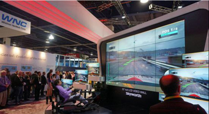 CES2016赛车新趋势 体验幻速赛车模拟器