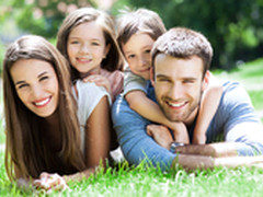 65.4%受访者表示家族微信群增进了感情