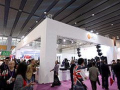 2016广州专业灯光音响展 惠威现场直击