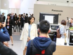 高圆圆莅临 走进松下打造的生活空间