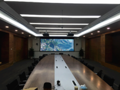 松下激光投影机高调亮相猎豹公司会议室