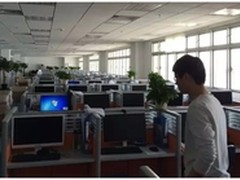 不掉线:翀旭用飞鱼星解决高密Wi-Fi接入