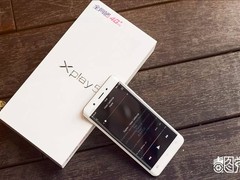 曲面全金属 vivo Xplay5快无边界