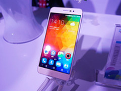 配侧面指纹识别 ZTE V7 MAX发布