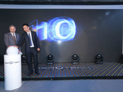 零度智控联手腾讯发布DOBBY自拍无人机