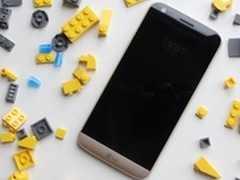 看起来科技感满满的LG G5拍照手机