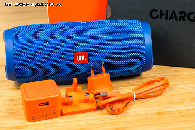 完美防水体验 JBL Charge3蓝牙音箱评测