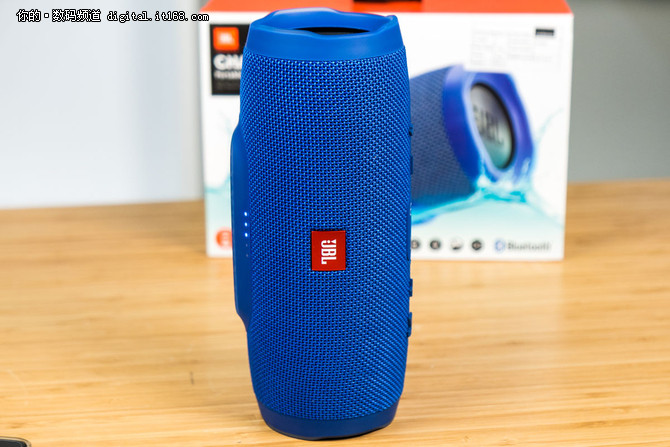 完美防水体验 JBL Charge3蓝牙音箱评测