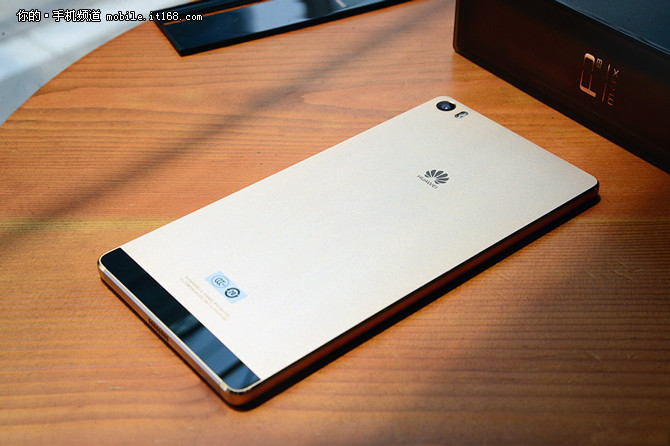 华为p8max与小米max_华为p8max缺点是什么_华为p8max照片