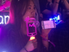 美图手机发布会厦门召开 粉丝现场应援