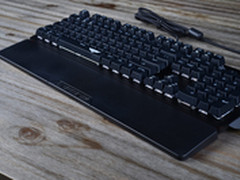 玩转换轴感受乐趣 新贵GM360机械键盘