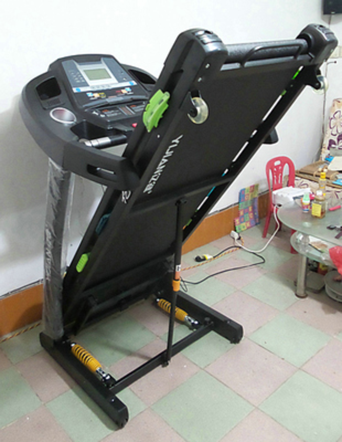 亿健跑步机k550和s9800哪个好 质量怎样-IT16